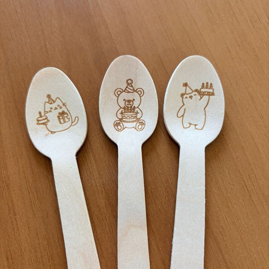 Colheres gravadas para aniversário